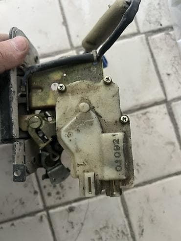 хонда стрим пороги: Наружные накладки порогов Honda, 2002 г., Б/у, Оригинал — 4