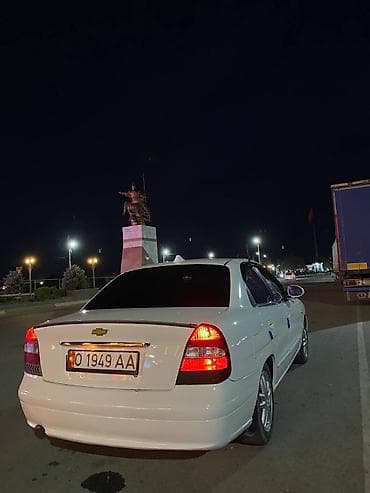 ваз 2107 двери: Продаётся легковой седан белого цвета. Кузов и экстерьер: - 4-дверный — 6