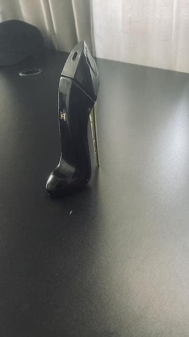 Парфюм женский в фирменном флаконе-лодочке на шпильке (чёрный глянец