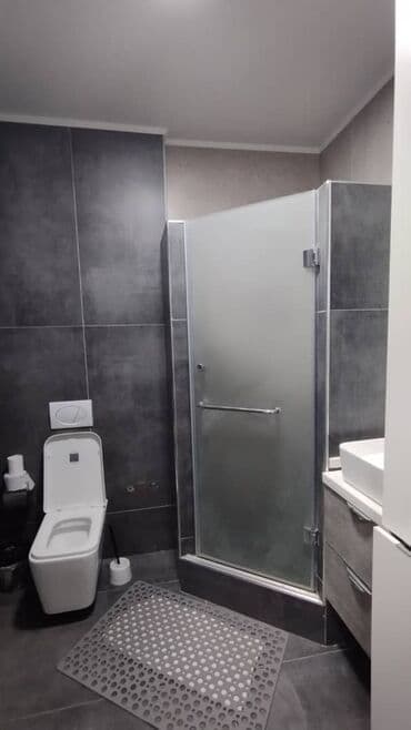 или меняю с доплатой мне: 1 комната, Душевая кабина, Постельное белье, Кондиционер — 5