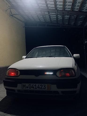 Продажа авто: Volkswagen Golf: 1992 г., 1.8 л, Механика, Бензин — 1