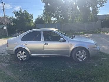 Продажа авто: Volkswagen Bora: 2001 г., 2.3 л, Автомат, Бензин, Седан — 3