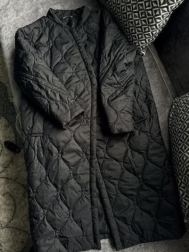 Баш кийимдер: Стеганое пальто/куртка без капюшона, черное, длина миди. - Прямой — 1