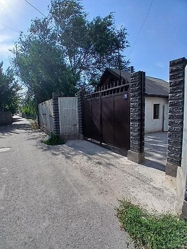 в аренду сто: Одноэтажный дом с закрытым двором и откатными/распашными — 1