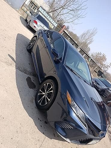 Toyota Camry: 2018 г., 2.5 л, Автомат, Бензин, Седан