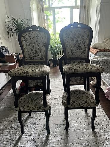 деревянный диван: Элегантная диванная группа в стиле барокко, выполненная в светлых — 6