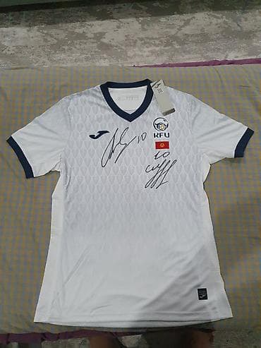 Футбольная форма Joma — белая игровая футболка сборной Кыргызстана at lalafo.kg Футбольная форма Joma — белая игровая футболка сборной Кыргызстана