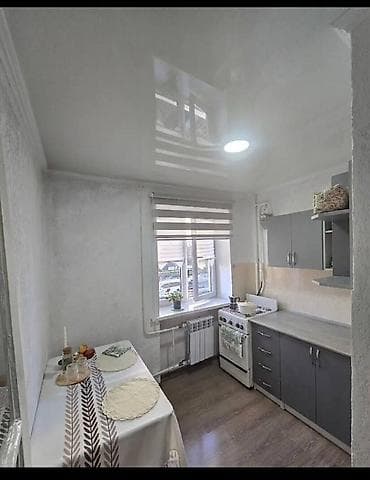1 комната, 33 м², бульвар Эркиндик Индивидуалка, 2 этаж, Косметический ремонт — 3