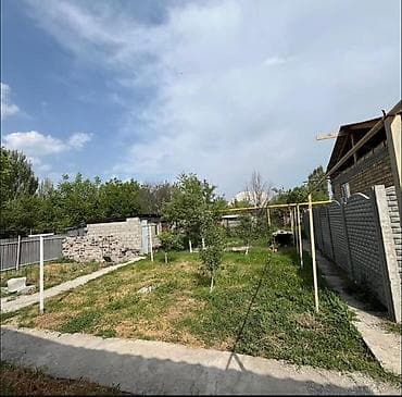 село мыкан: 🏡 **Продаётся уютный дом** 📍 г. Бишкек, Мыкан 📐 Площадь: 95 м² 🌿 — 6