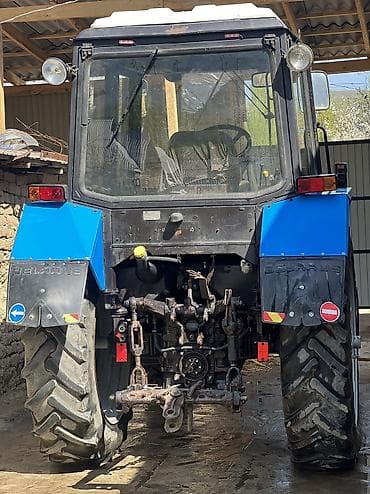 шина комбайн: Трактор МТЗ-82 (Беларус) - Полный привод 4x4, передний ведущий мост — 4