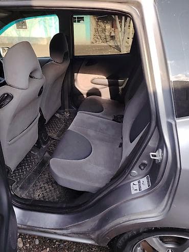 Скупка авто: Honda Fit: 2003 г., 1.3 л, Автомат, Бензин, Хэтчбэк — 6