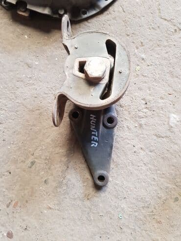 купить мотор на ниву: Uaz Hunter подушка, УАЗ Хантер 2017 год, v 2.7, подушка двигателя — 1