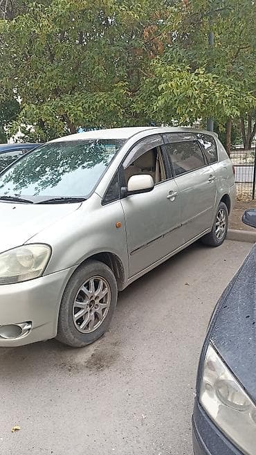 mark ll: Toyota Ipsum: 2001 г., 2.4 л, Автомат, Газ, Минивэн — 2