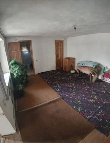 Үйлөрдү ижарага берүү: 90 м², 5 бөлмө — 6