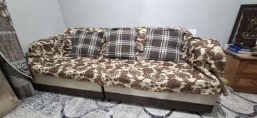 двуспальные кровать: Угловой диван, C подушками — 6