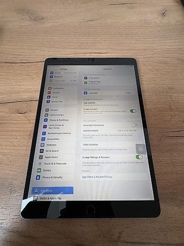 продажа ноутбуков в бишкеке: Планшет, Apple, память 64 ГБ, 10" - 11", 4G (LTE), Б/у, Классический цвет - Серый — 2