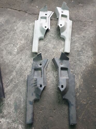 Парожки Мерседес. Е.210. УНИВЕРСАЛ ЗАДНИЕ передние ЛЕВЫЙ ПРАВЫЙ