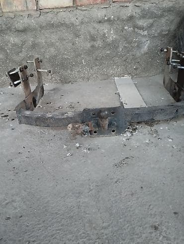 фаркоп на sprinter: Фаркоп Для грузовых авто Mercedes-Benz, Б/у, Платная доставка — 1