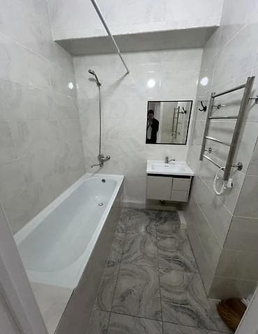 сдаю квартиру 500: 3 комнаты — 8