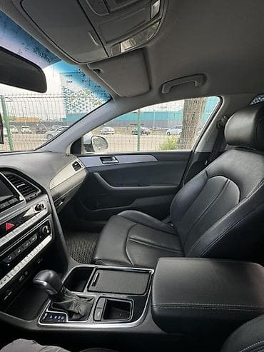 hundai sonata: Hyundai Sonata: 2018 г., 2 л, Автомат, Газ, Седан — 8