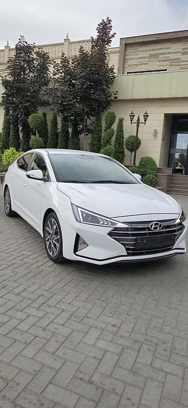 Hyundai Avante: 2020 г., 1.6 л, Бензин, Седан