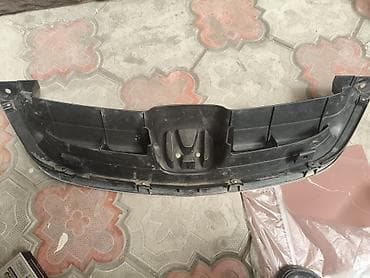 Решетки радиатора: Решетка радиатора Honda — 2