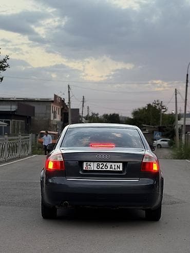 подшивочная машина: Audi A4: 2002 г., 2 л, Автомат, Бензин, Седан — 4