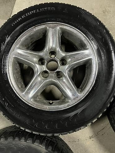 diska 13: Колеса в сборе 215 / 65 / R 16, Зимняя шипованная, Б/у, Комплект, Легковые, Литые, отверстий - 5 — 1