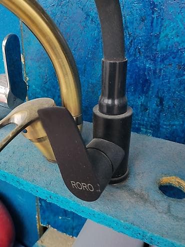 Дом и сад: Кухонные смесители с поворотным гибким изливом RORO - Тип — 2