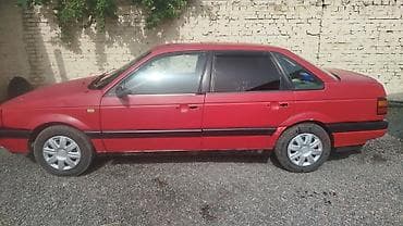 пассад: Volkswagen Passat: 1990 г., Седан — 1