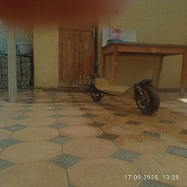 крыло самокат: Электросамокат, Б/у — 3