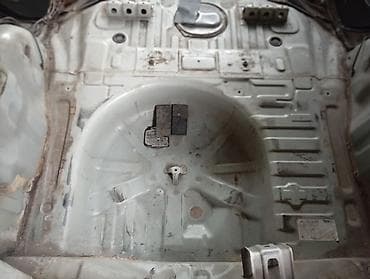 капот тайота ист: Toyota Ist: 2004 г., 1.3 л, Автомат, Бензин, Хэтчбэк — 6