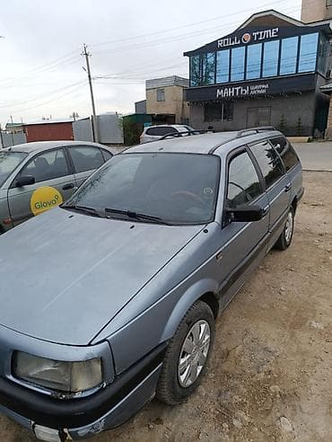 Volkswagen Passat Variant: 1991 г., 1.8 л, Механика, Универсал
