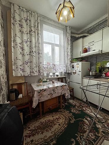 престиж ош: 1 комната, 25 м², Индивидуалка, 1 этаж, Старый ремонт — 2
