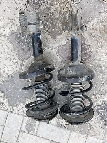 subaru: Комплект амортизаторов Subaru Б/у, Оригинал — 2