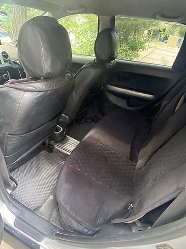 Продажа авто: Toyota Ist: 2004 г., 1.3 л, Автомат, Бензин, Хэтчбэк — 5
