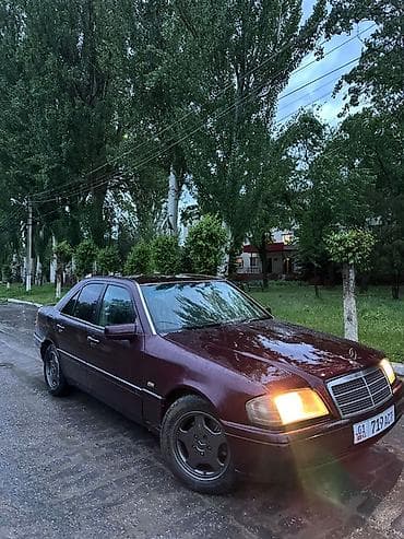 сешка 220: Mercedes-Benz C-Class: 1994 г., 2 л, Автомат, Бензин, Седан — 3