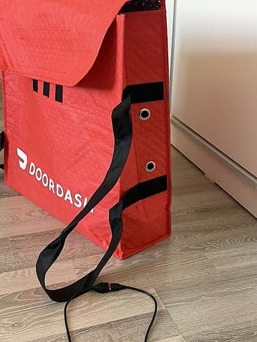 Аксессуарлар: Сумка-рюкзак термо для доставки еды DoorDash, красная. - Формат — 2