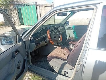 насадки на глушитель мерседес: Mercedes-Benz W124: 1988 г., Седан — 7