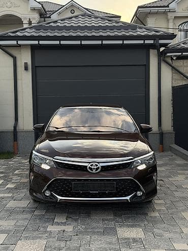 Toyota Camry: 2017 г., 2.5 л, Автомат, Бензин, Седан