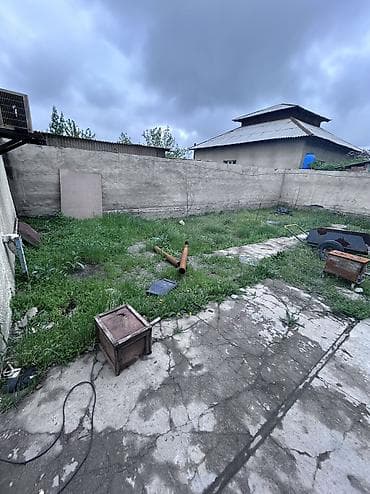 роял гарден: Продаётся участок 270кв с времянкой Все коммуникации Ширина участка — 4