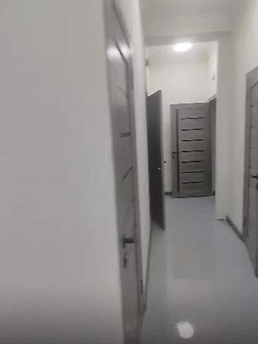 южные мкр: Сдается в аренду коммерческое помещение 209 кв.м, 11 кабинетов. В 7 — 3