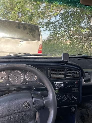 ручки пассат б4: Volkswagen Passat: 1993 г., 2 л, Механика, Седан — 7