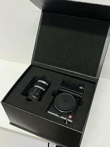 Компактная беззеркальная камера LAFALINK (логотип LF) в подарочной