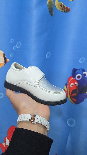 Детская обувь: Детские лаковые туфли - Цвет: белый с переливающейся вставкой — 1