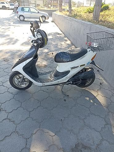 Унаа: Скутер Honda Dio (серия AF), 2-тактный городской скутер. Основные — 1