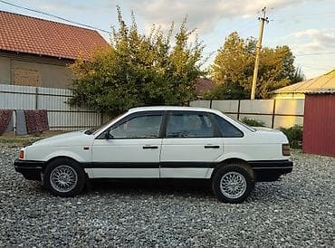 Унаа: Volkswagen Passat: 1991 г., 1.8 л, Кол менен иштөөчү, Бензин, Седан — 3