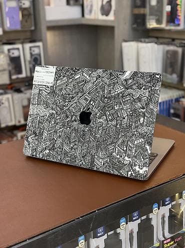 Программалоо үчүн, Колдонулган, Apple M1, ОЗУ, RAM: 8 ГБ, Бөлүп төлөө менен