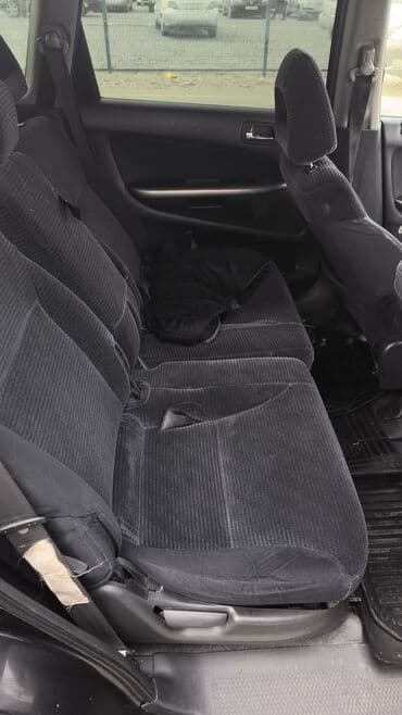 нексия 1 2: Honda Stream: 2002 г., 2 л, Автомат, Бензиновая, Минивэн — 6