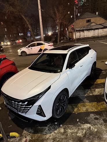 торпедо 2107: Changan Uni-Z: 2025 г., 1.5 л, Робот, Бензин, Кроссовер — 2